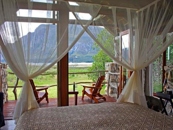 Mosaic - wake up to beautiful lagoon views